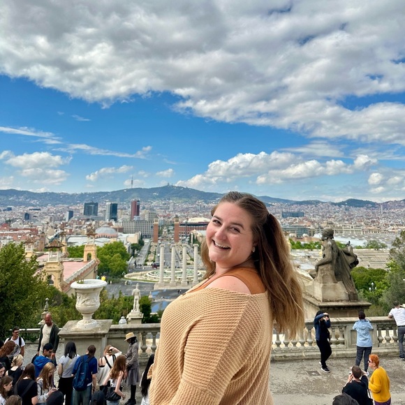 Meet your Posher, Krista - Picture 3 of 3